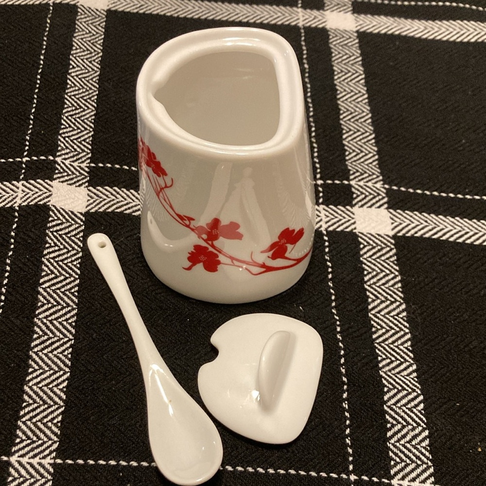 HOST PICK😀 Red Floral Creamer and Sugar Set - Picture 2 of 5